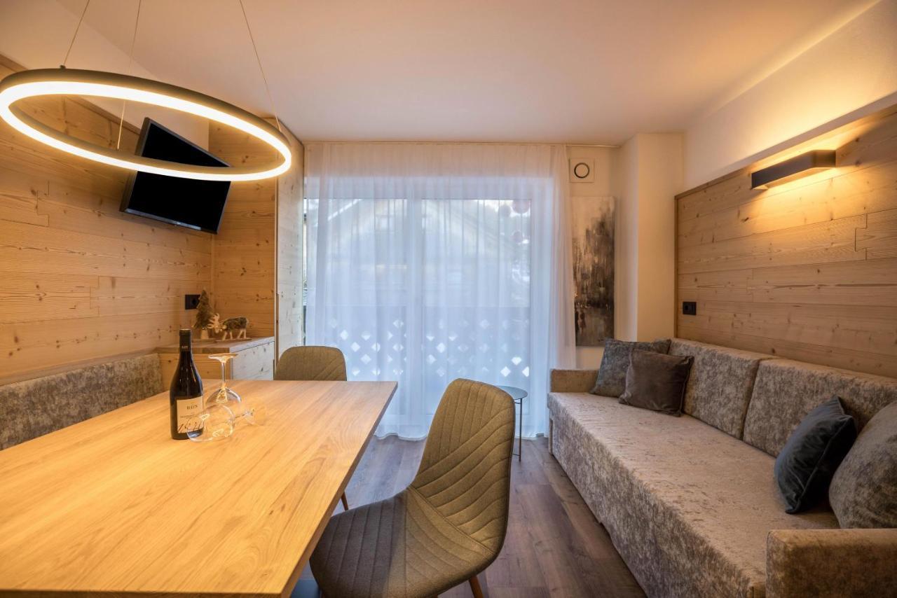 Apartments Armeri Blue Dolomites サン・ヴィジリオ・ディ・マレッベ エクステリア 写真